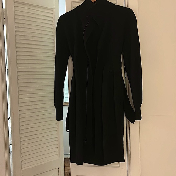 Vintage Jean Paul Gaultier full zip, collared, belted, black coat w/pockets! - Picture 2 of 12